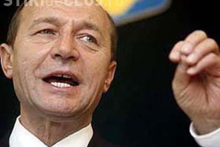 Basescu s-a tinut de cuvant si a trimis la Parlament legile privind TVA 5% si neimpozitarea pensiilor