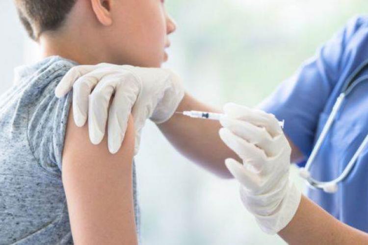 Cum se va desfășura vaccinarea copiilor în România și când începe. Valeriu Gheorghița, date de ultimă oră
