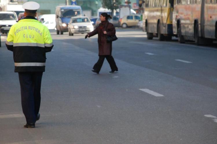 Val de amenzi la Cluj! Pietonii, luați în vizor de polițiști: Traversarea neregulamentară face ravagii