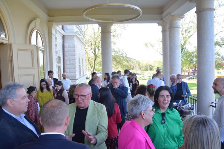 Întâlnire de gradul zero la Castelul Banffy din Cluj! Aproximativ 150 de genii din toată România și-au unit forțele / Ce s-a discutat FOTO