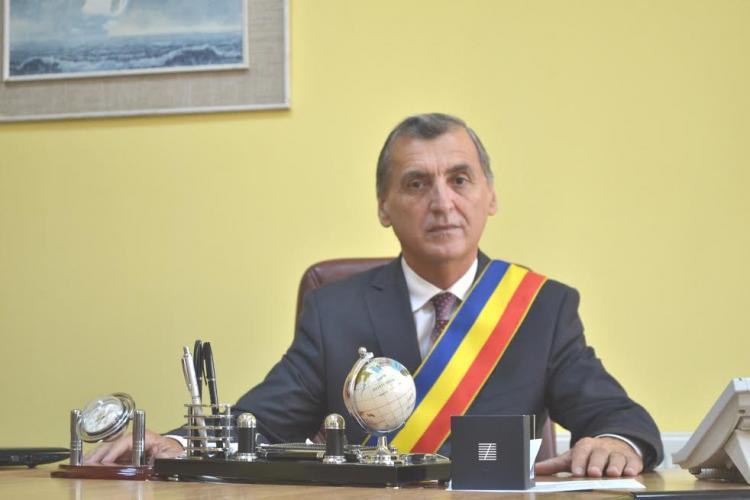 Surse: Perchezițiile de la Primăria Dej l-ar viza inclusiv pe primarul Morar Costan. S-ar fi făcut percheziție și la domiciliu acestuia